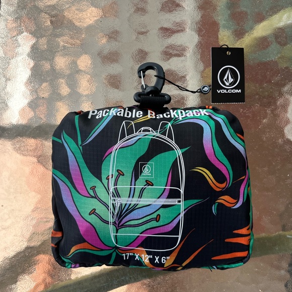 New Volcom Packable Backpack with Multicolor Design - Picture 2 of 4
